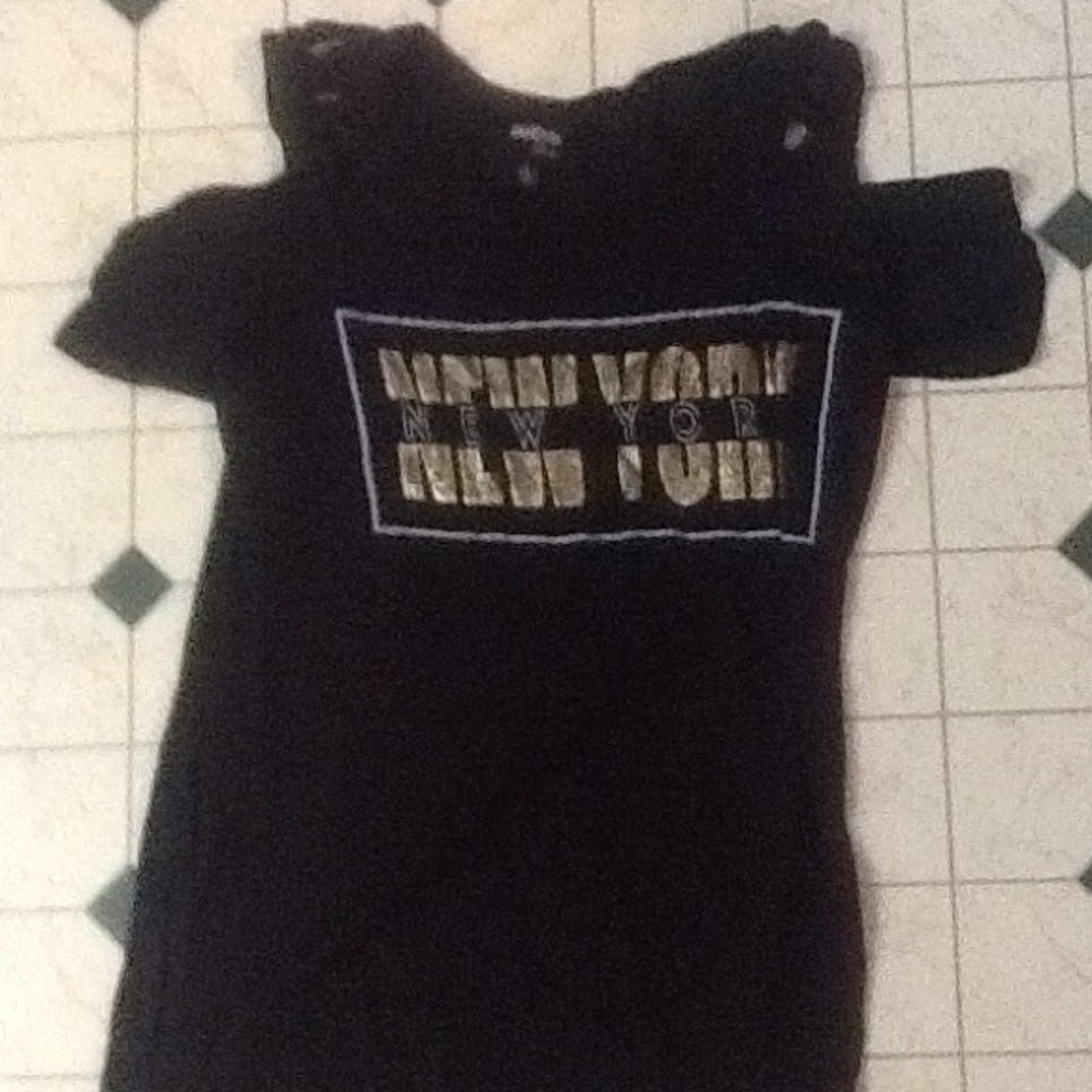 Ransom girls 'New York' shirt w/ cold shoulders